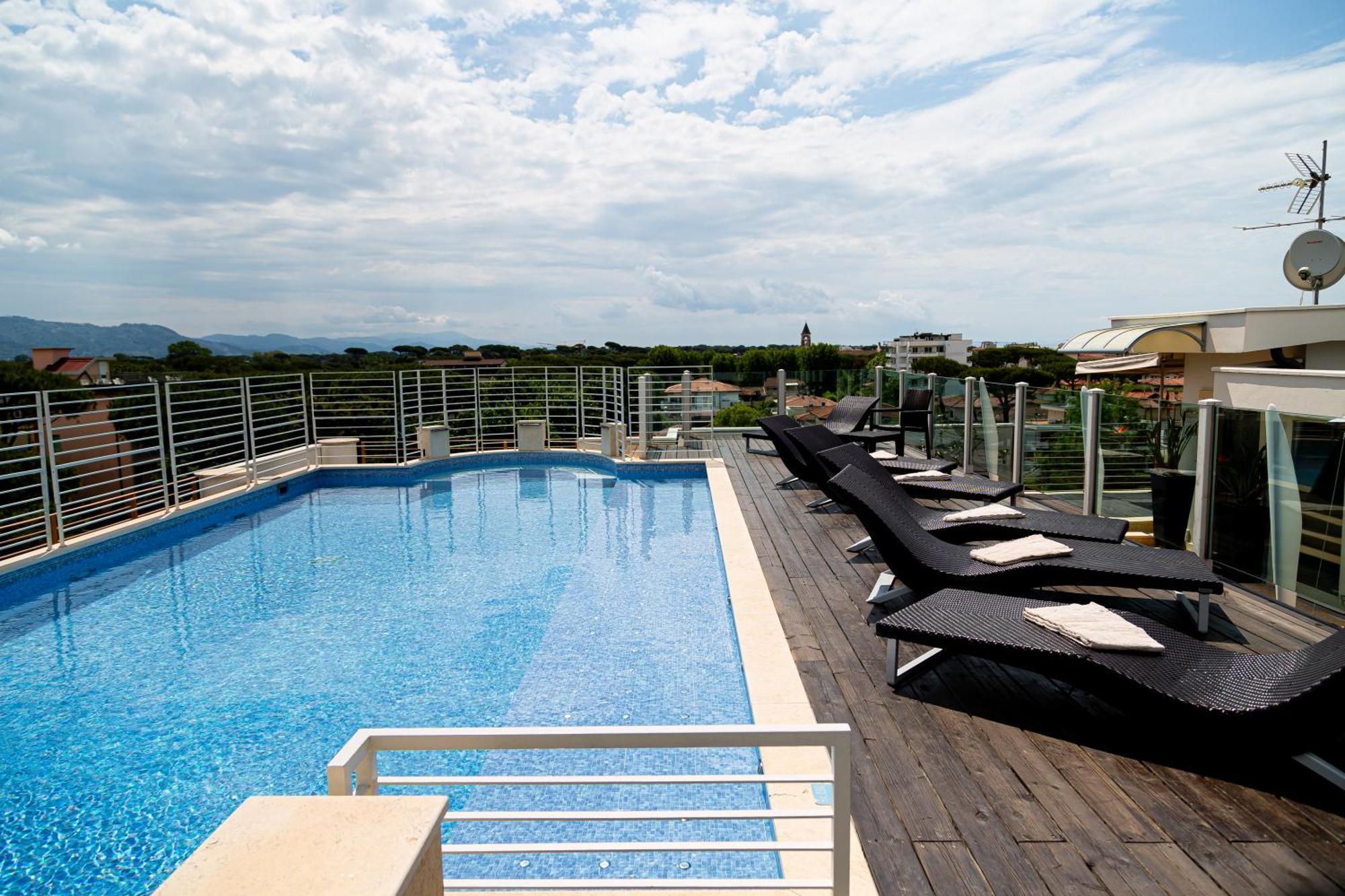 Zen Hotel Versilia Marina di Pietrasanta Exterior photo